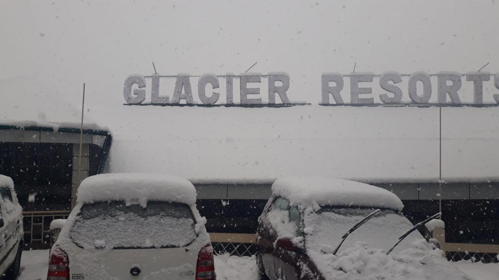 Hotel Glacier Resort Манали Экстерьер фото